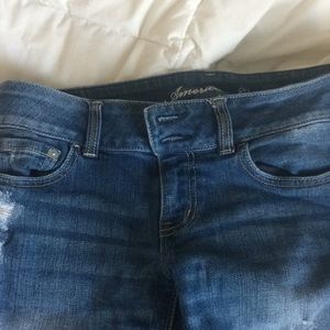 american eagle ripped jeans